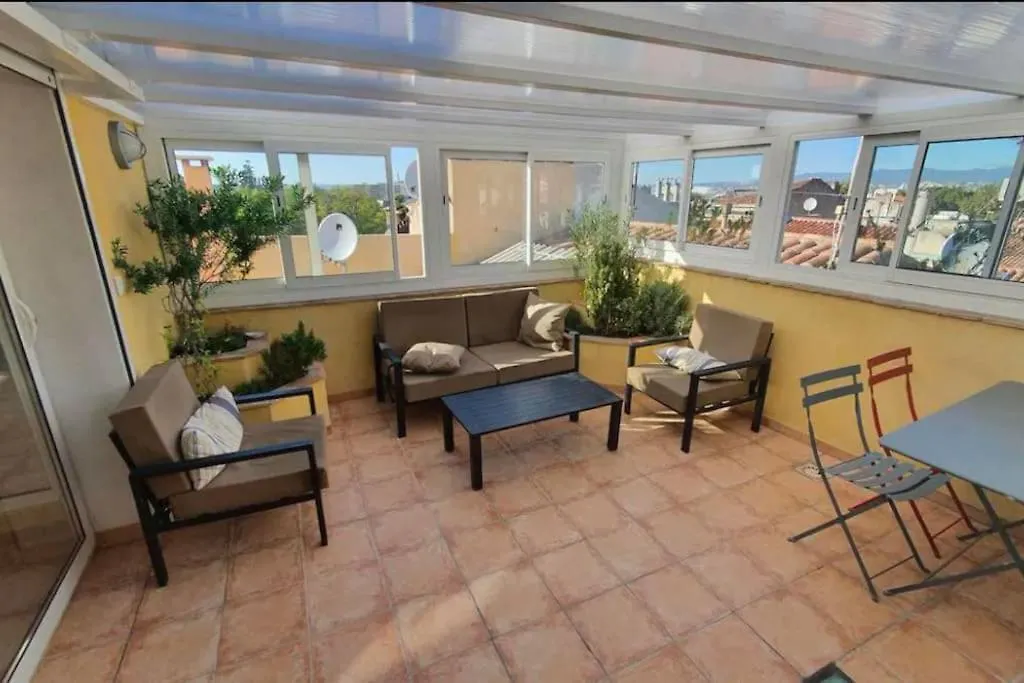 World Hostel Condo Rooftop Veranda Terrace Marseille Appartement